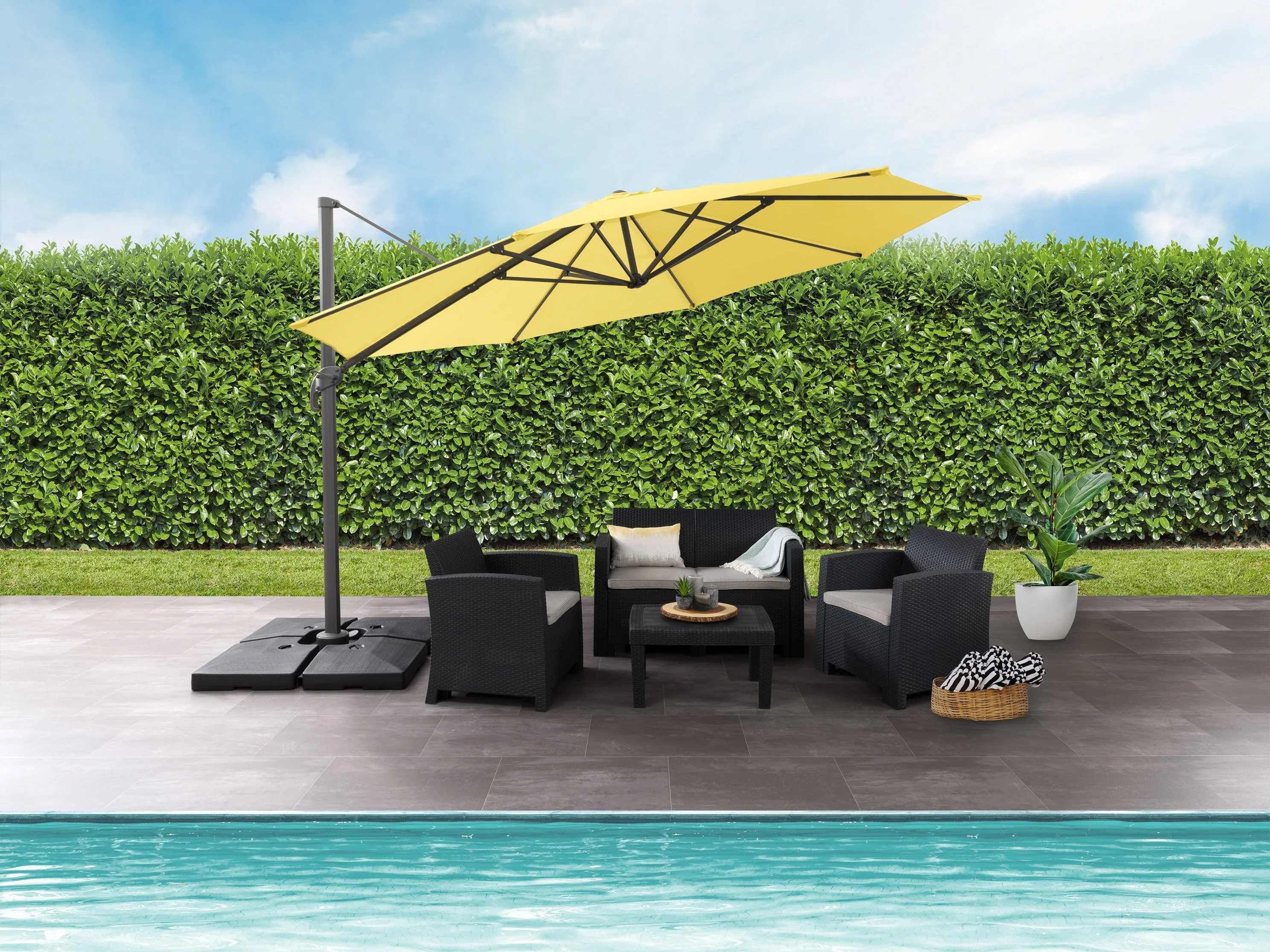 11.5ft Deluxe Offset Patio Umbrella - Yellow