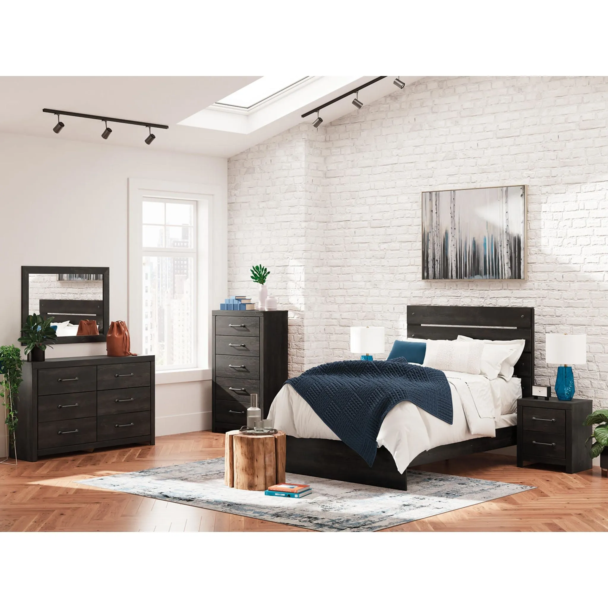 Delmorta Full Panel Bed