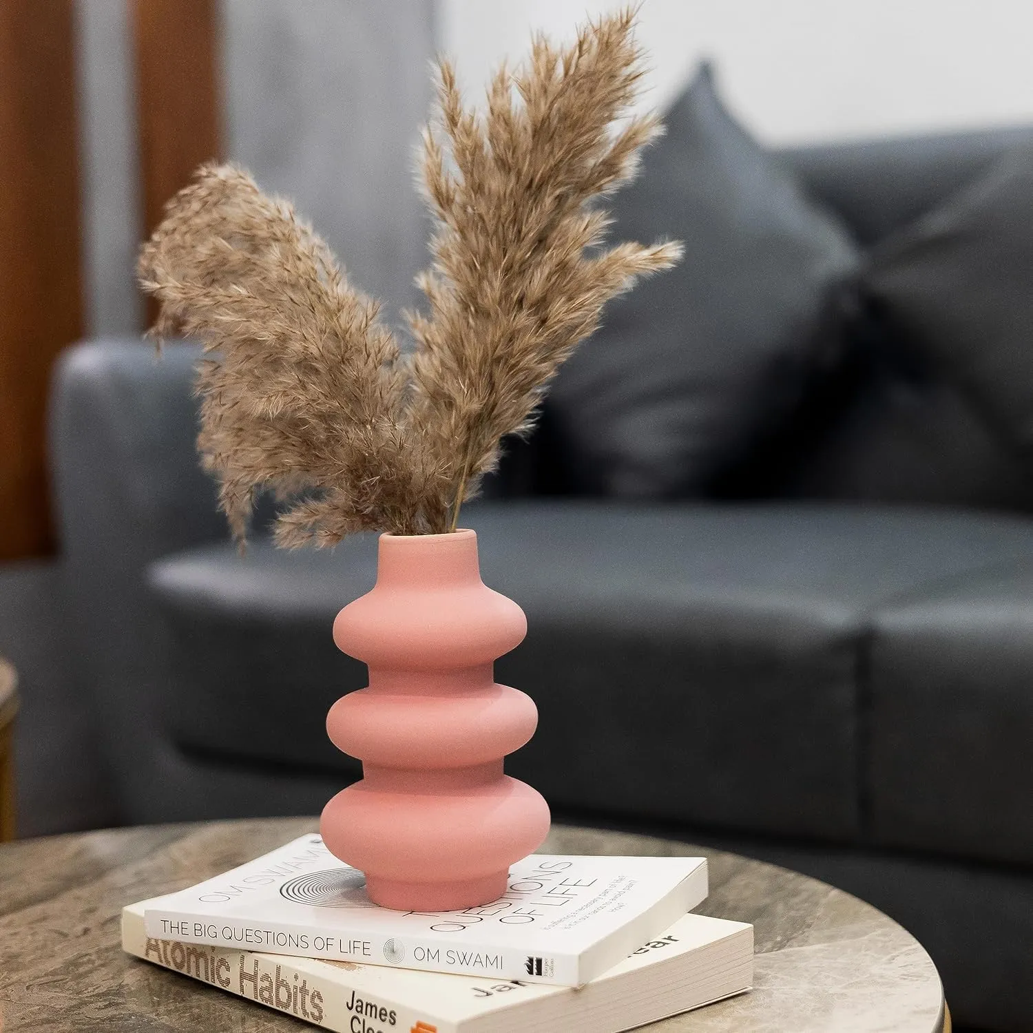 URBAN SENSE™ | Ceramic Wave Vase - Modern Designer Flower Vase for Home Decor - Unique Hollow Vase Design - Ideal Gift for Living Room, Bedroom, and Centerpiece (Blush Bloom)